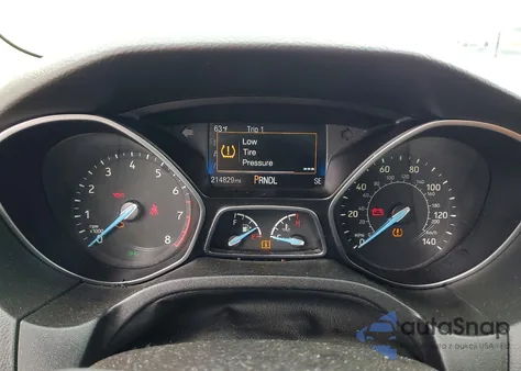 2016 Ford Focus Se z USA, uszkodzony, nr VIN 1FADP3F23GL254789